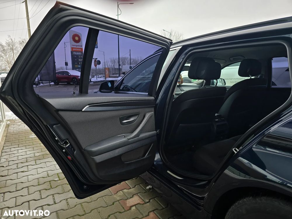 BMW Seria 5 520d - 13