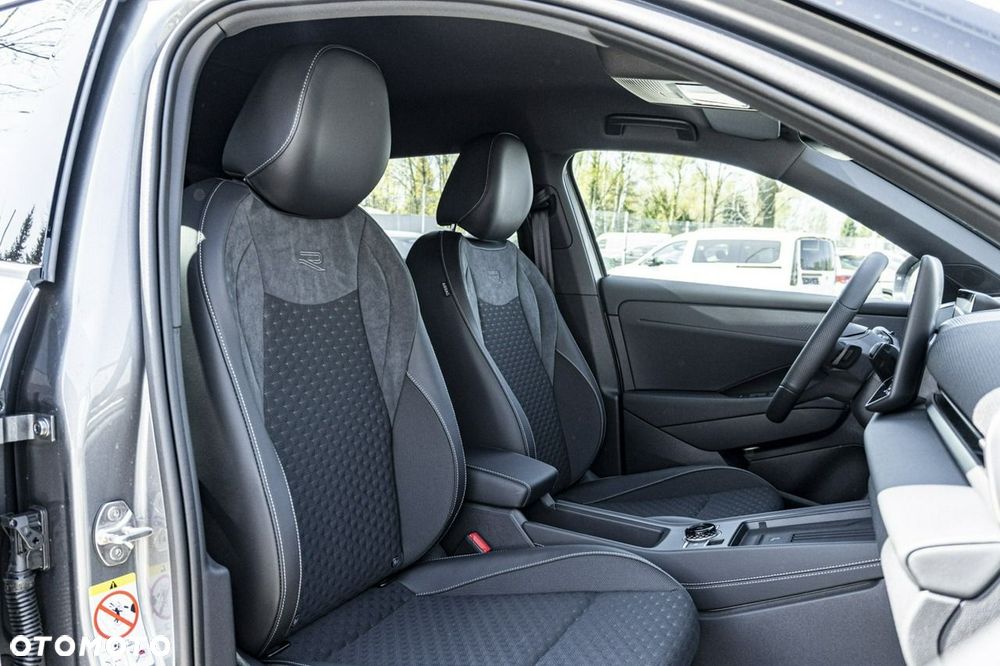 Volkswagen T-Roc - 27