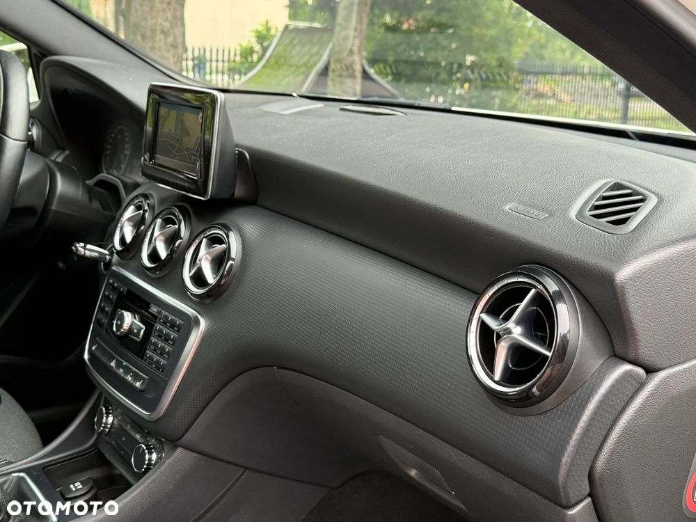 Mercedes-Benz Klasa A 180 (BlueEFFICIENCY) Style - 25