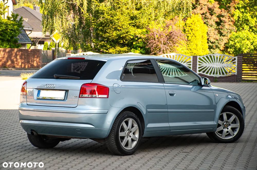 Audi A3 3-drzwiowe 1.6 Ambiente - 21
