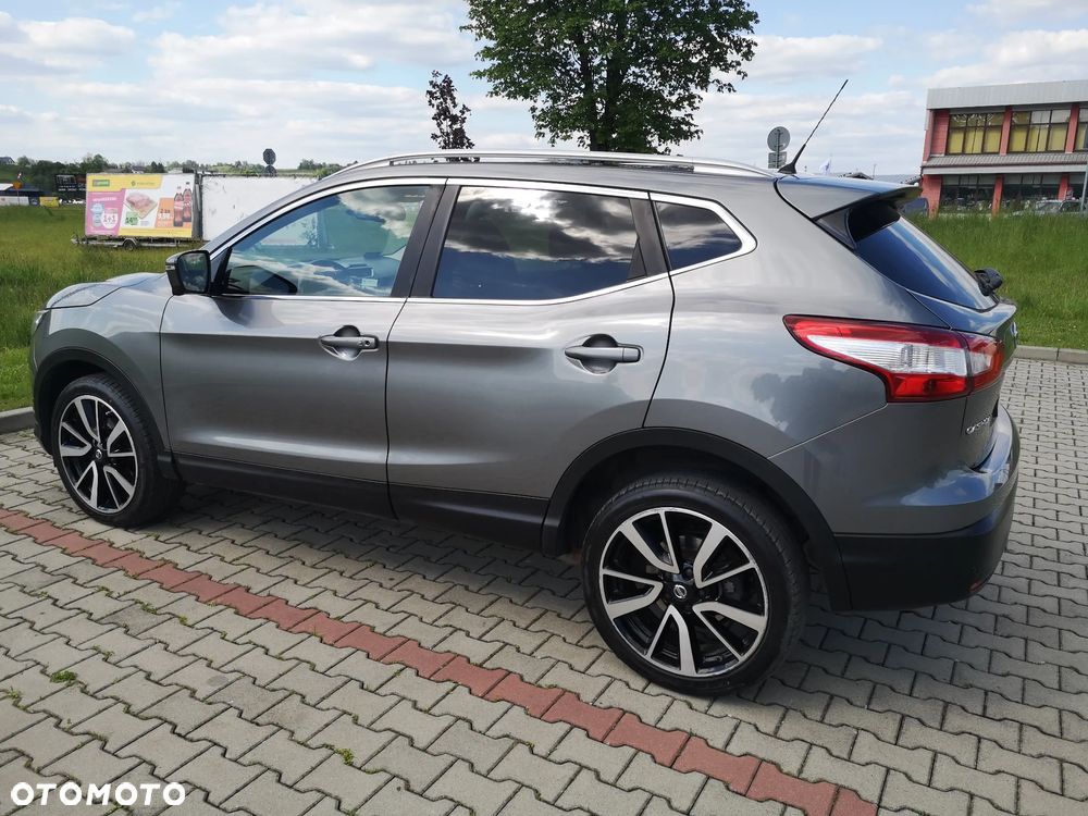 Nissan Qashqai 1.6 DCi 4x4 Tekna - 1