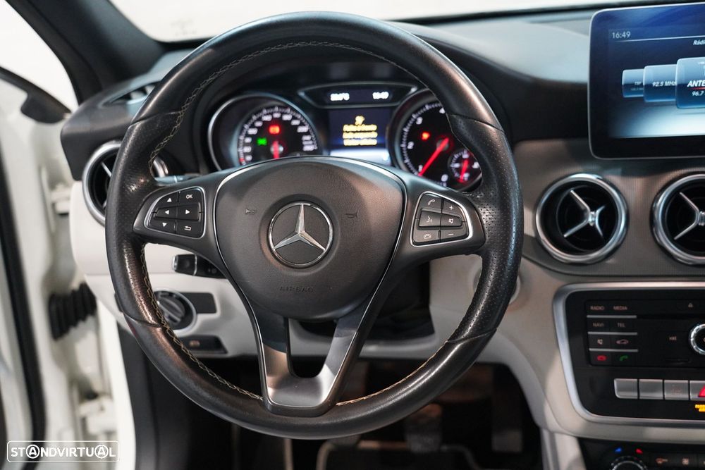 Mercedes-Benz GLA 180 CDi Urban - 30