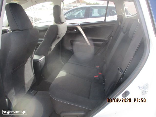 Toyota RAV4 2.0 D-4D 4x2 S&S Edition - 7