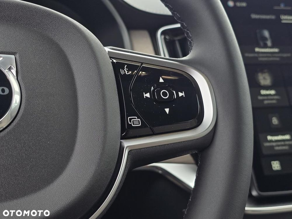 Volvo XC 90 B5 B AWD Ultra Bright 7os - 18