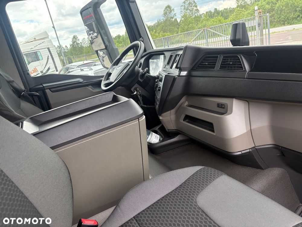 MAN TGM 15.250 / IZOTERMA + WINDA / NOWY MODEL / 2021r / ŁADOWNOŚĆ 8300kg / KONTENER / z Niemiec / ANTOS / TGL - 30
