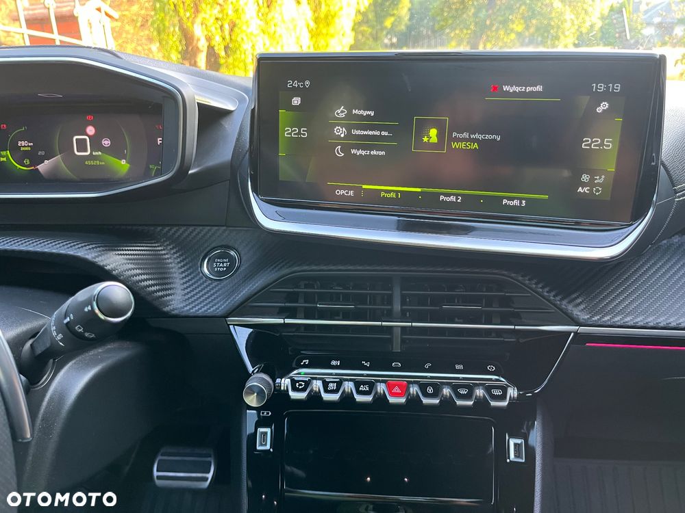 Peugeot 208 PureTech 100 EAT8 GT Pack - 17