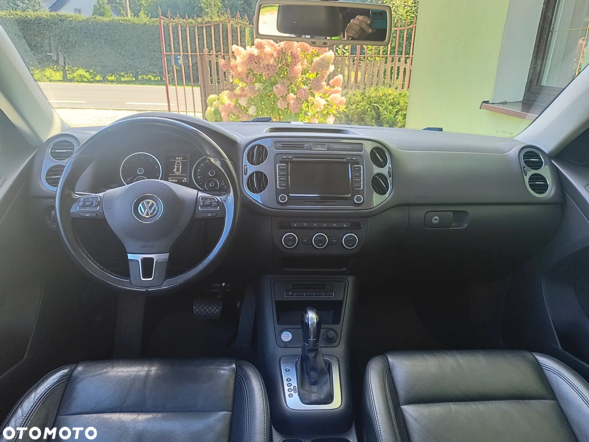 Volkswagen Tiguan - 10