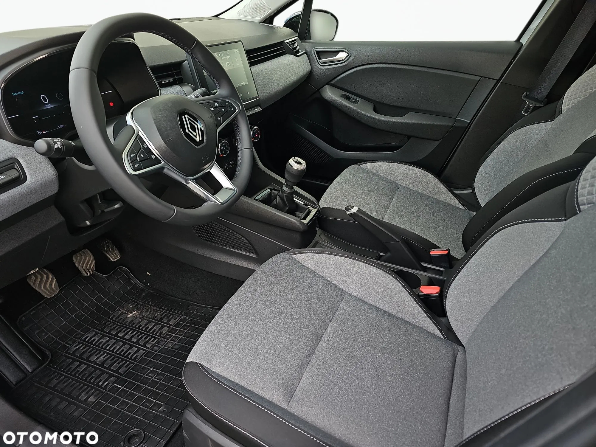 Renault Clio 1.0 TCe Evolution - 10