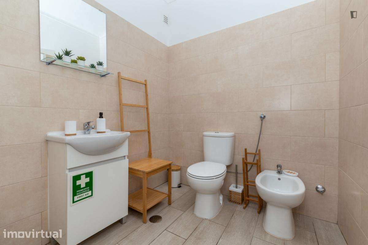 Apartamento com 2 quartos - localizado em Faro - Grande imagem: 3/21