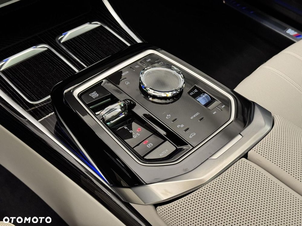 BMW Seria 7 740d xDrive mHEV M Sport sport - 23