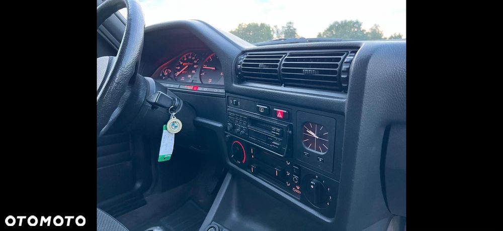 BMW Seria 3 324d - 17