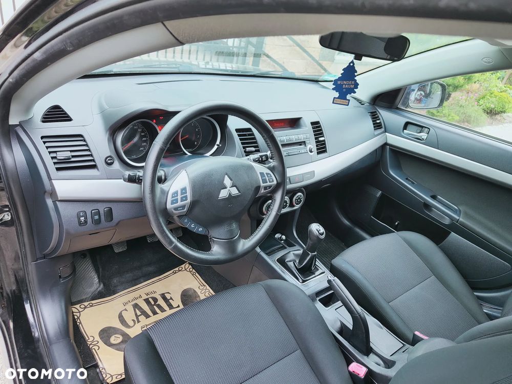 Mitsubishi Lancer 1.8 Intense - 15