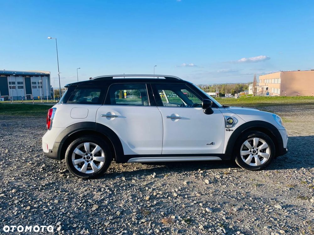 MINI Countryman Cooper SE ALL4 - 4