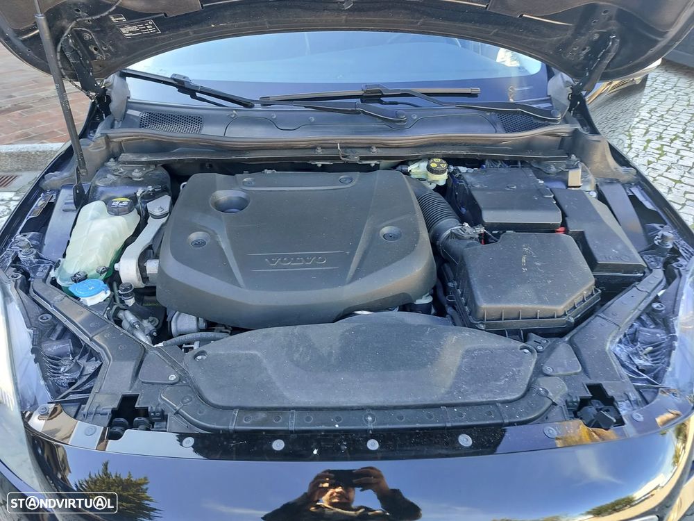 Volvo V40 D2 Kinetic - 12