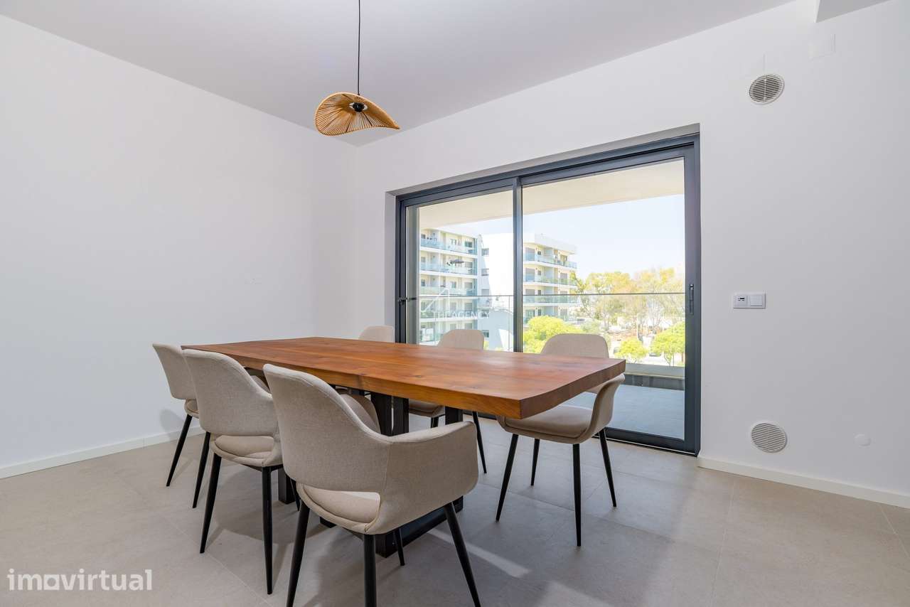 T2 Novo com Terraço, Piscina e Vista Serra – Faro - Grande imagem: 5/38