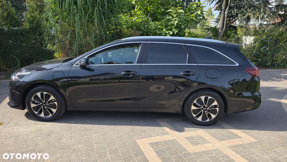 Kia Ceed SW 1.6 GDI DCT OPF Plug-in-Hybrid Platinum Edition - 2
