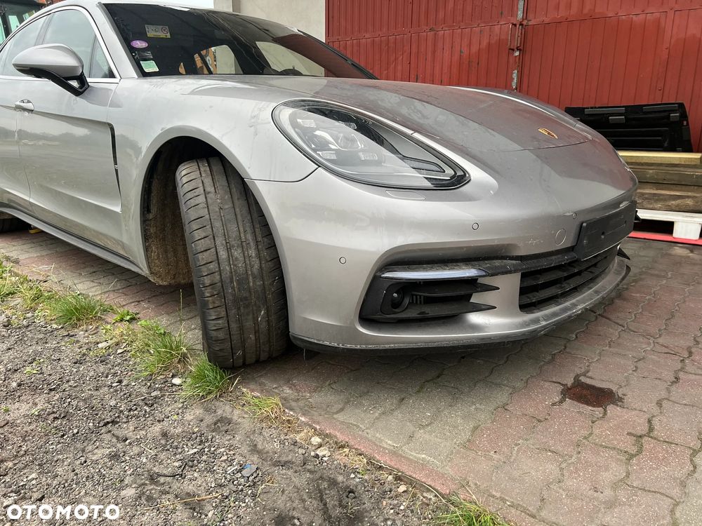 Porsche Panamera 4S - 1