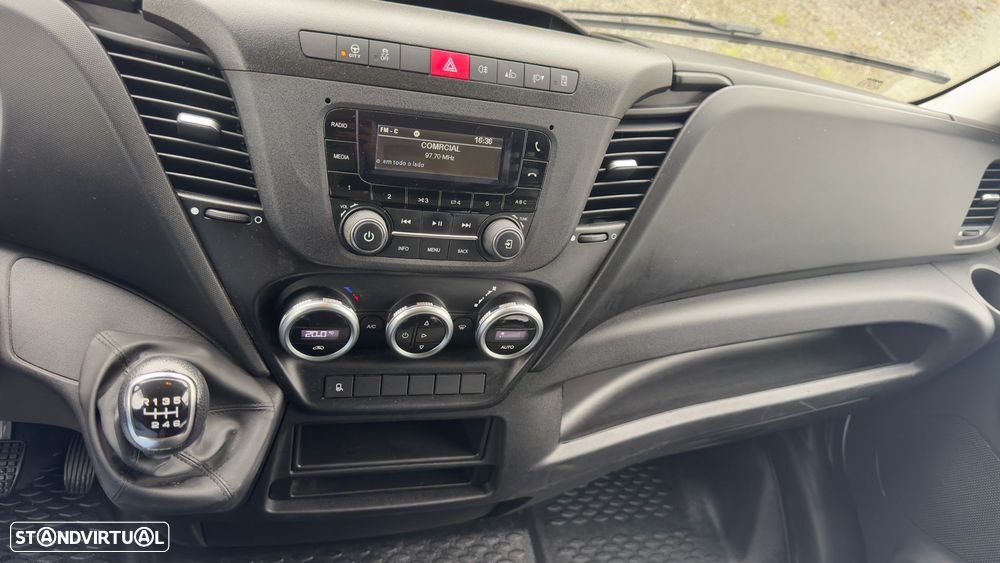 Iveco 35C16 3.0 C/PLATAFORMA - 12