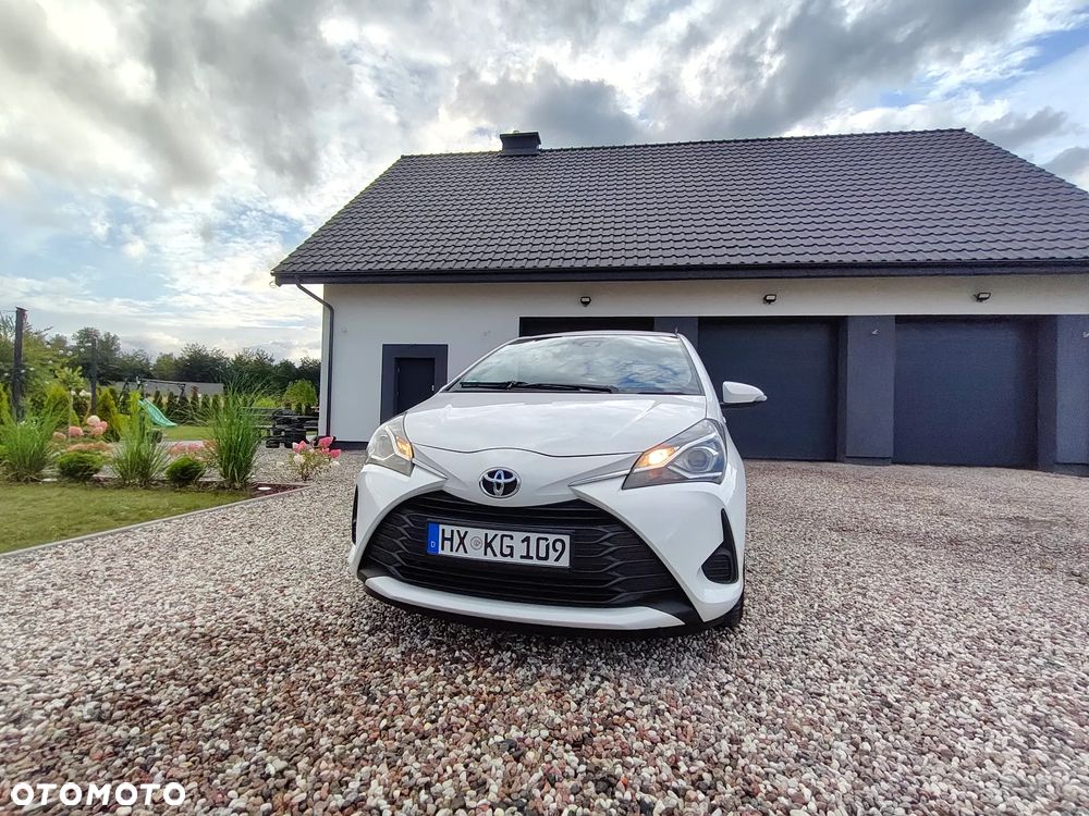 Toyota Yaris - 33
