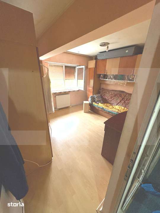 Apartament 3 camere, 64.78 mp, zona Piata Mica DE RENOVAT — fotografia 3