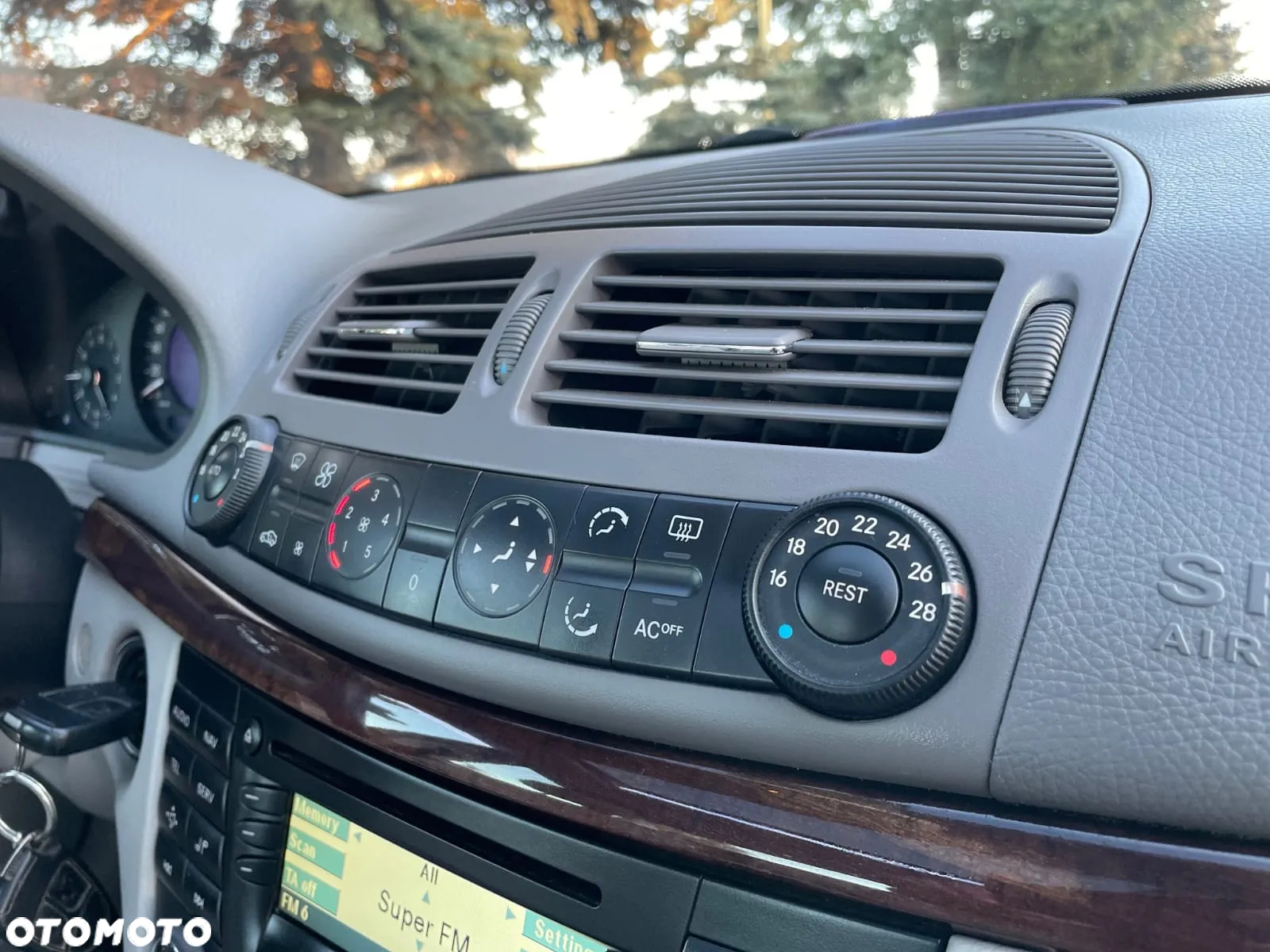 Mercedes-Benz Klasa E 220 CDI Automatik Classic - 15