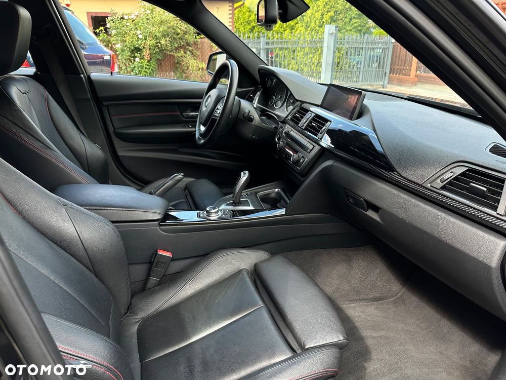 BMW Seria 3 335i xDrive Sport Line - 9