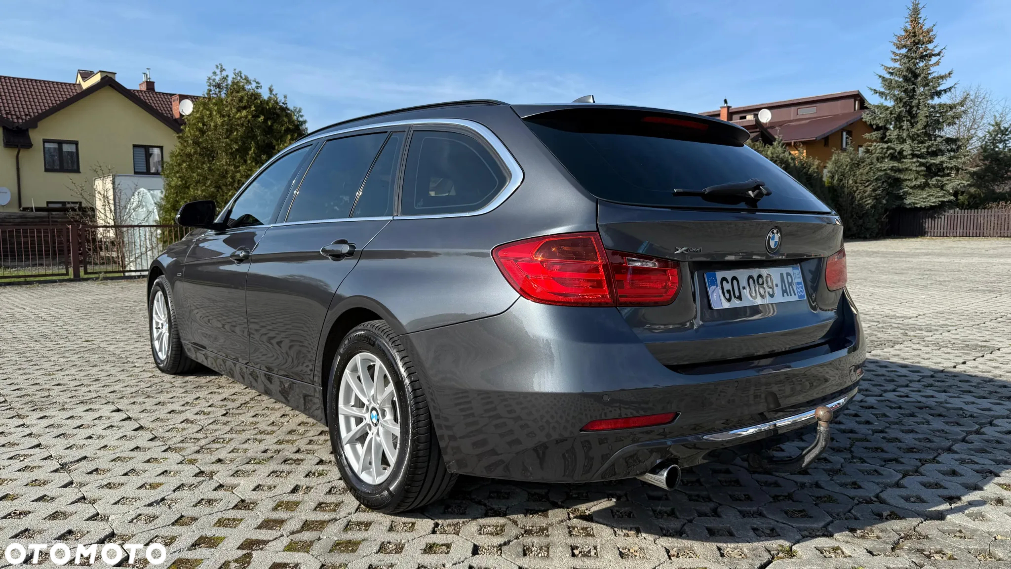 BMW Seria 3 320d Touring xDrive Luxury Line - 2