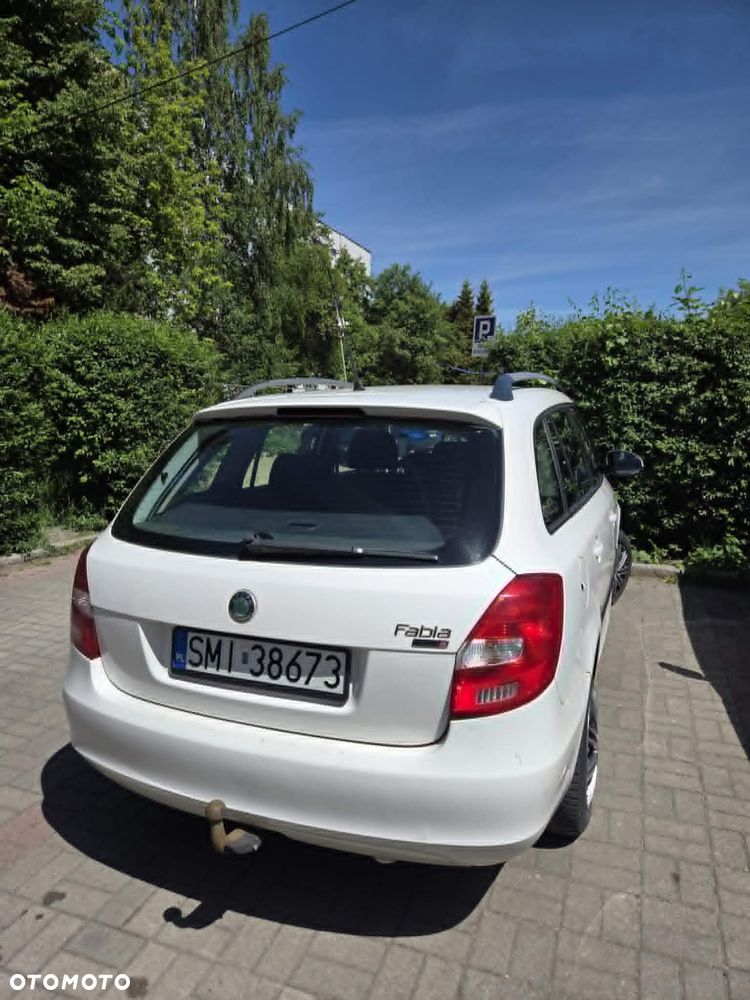 Skoda Fabia 1.2 HTP Classic + - 4