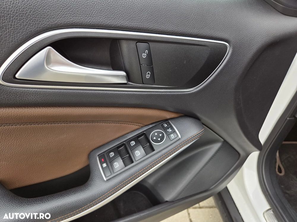 Mercedes-Benz GLA 200 d 4MATIC Aut. - 28