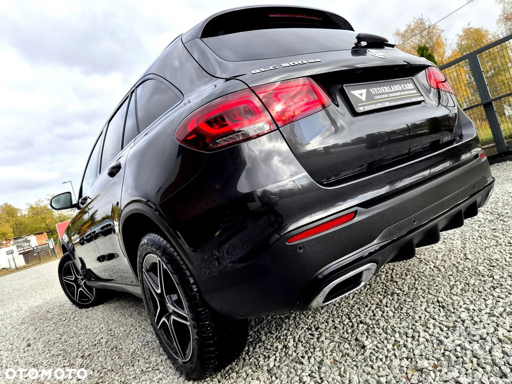 Mercedes-Benz GLC 300 de 4Matic 9G-TRONIC AMG Line - 36
