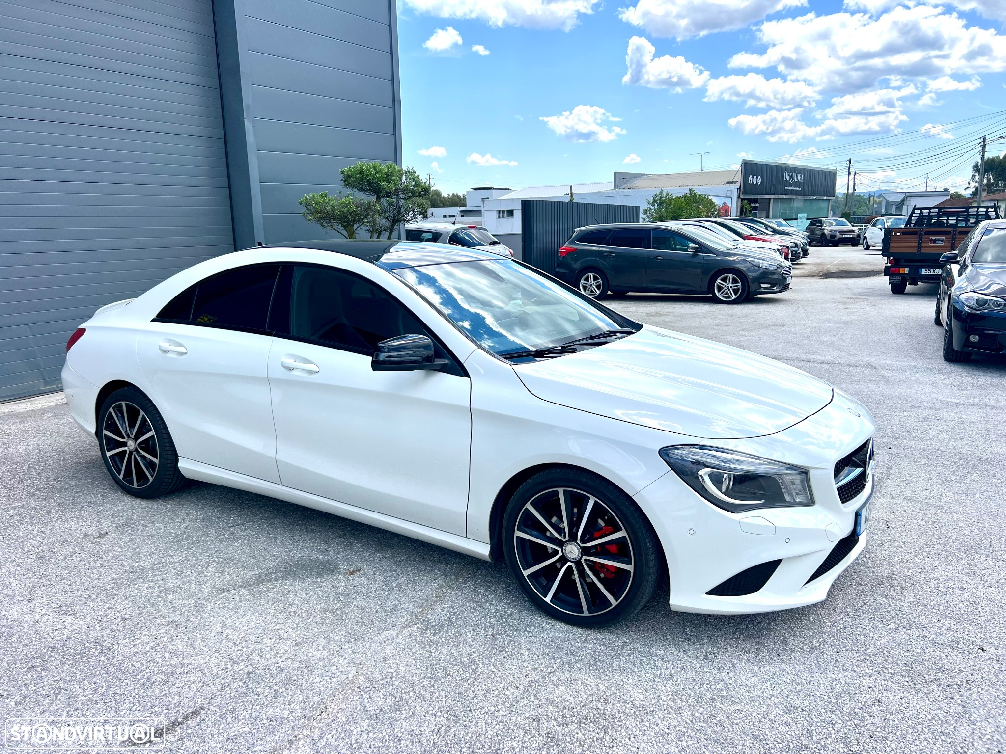 Mercedes-Benz CLA 200 - 4