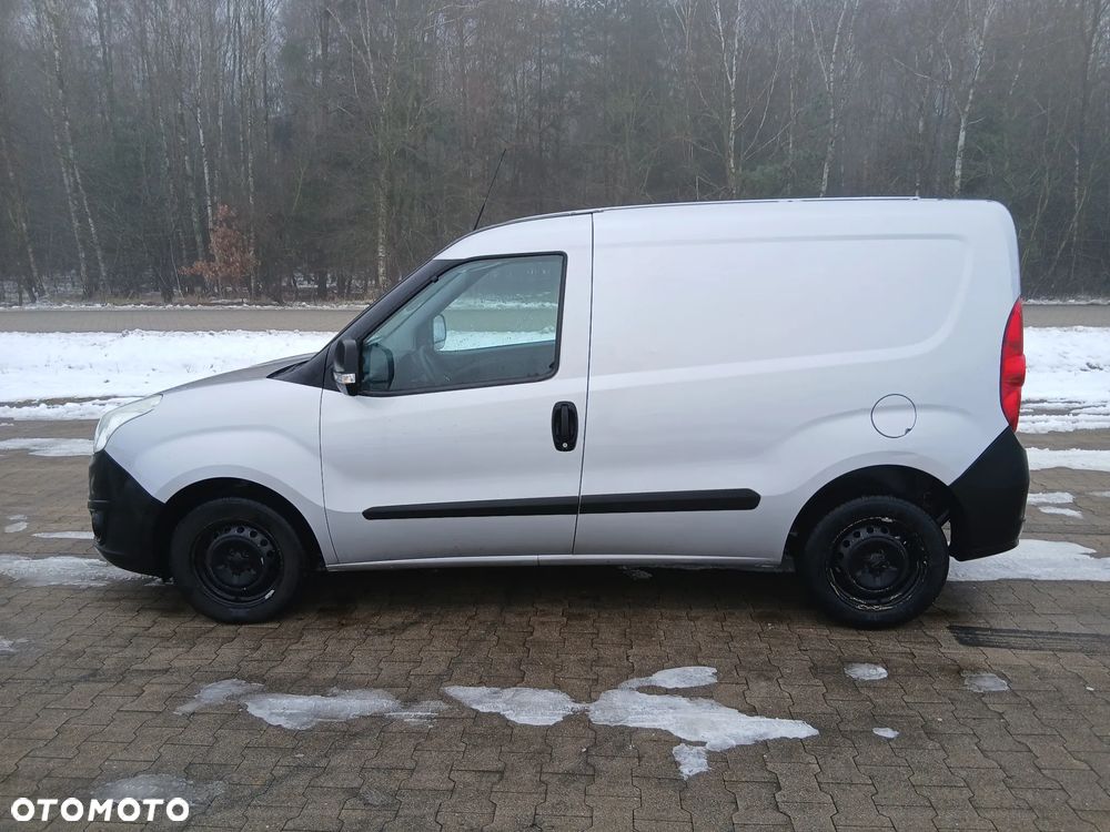 Opel COMBO - 8