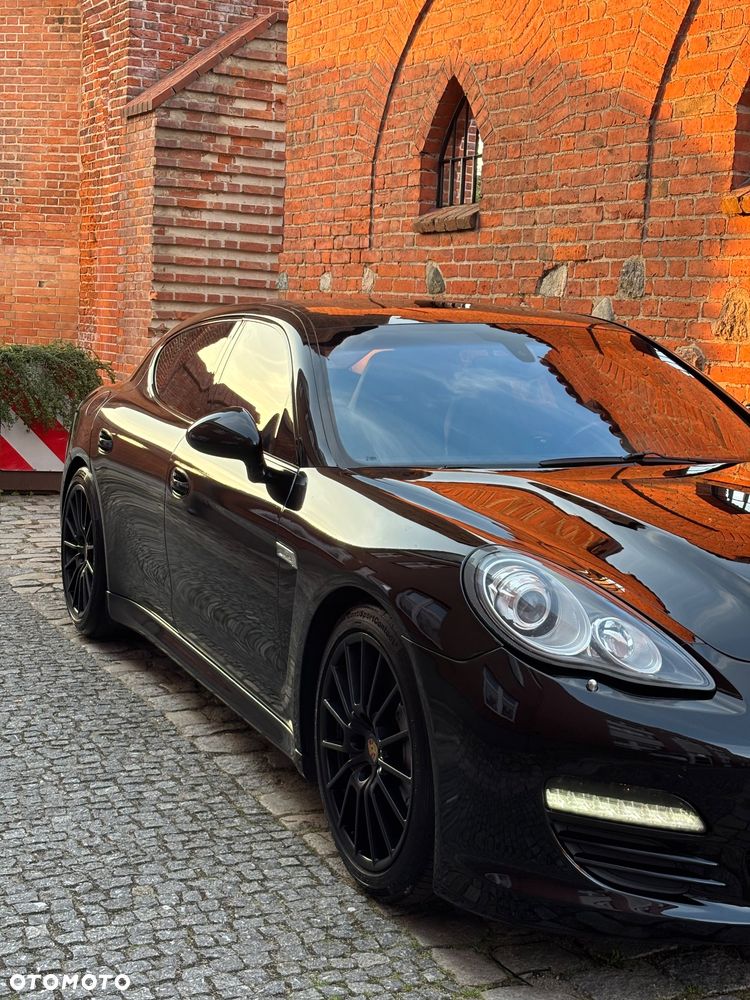 Porsche Panamera 4S - 12