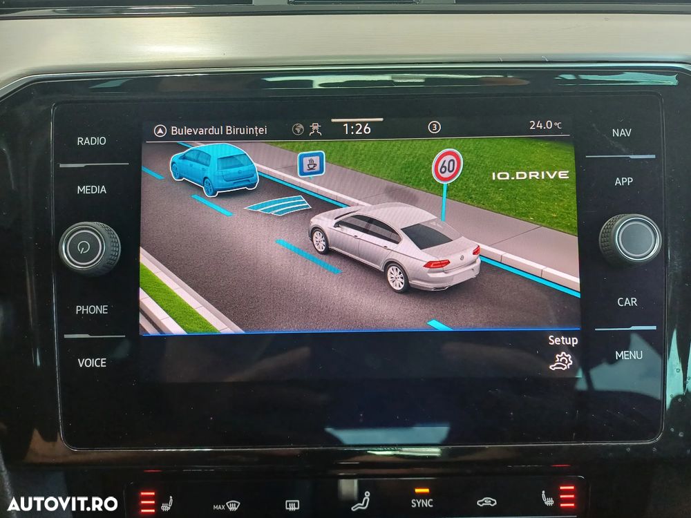 Volkswagen Passat 2.0 TDI DSG Highline - 28
