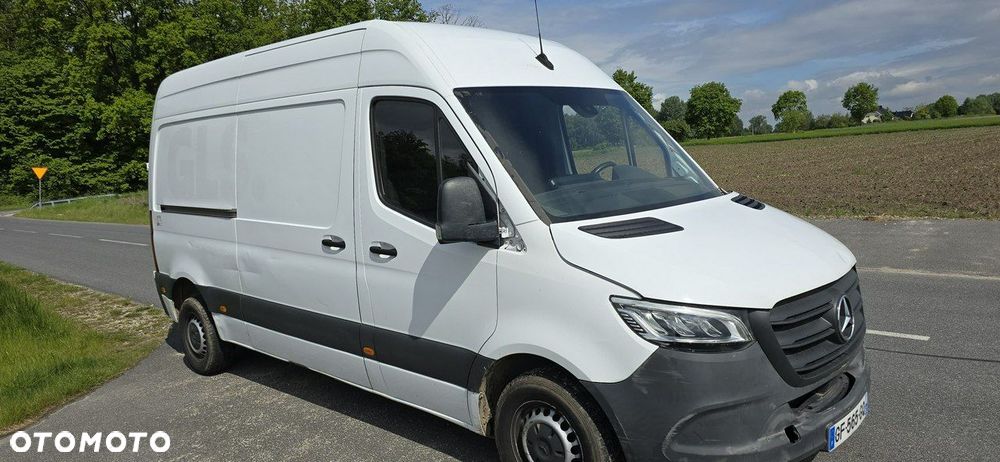 Mercedes-Benz Sprinter - 39