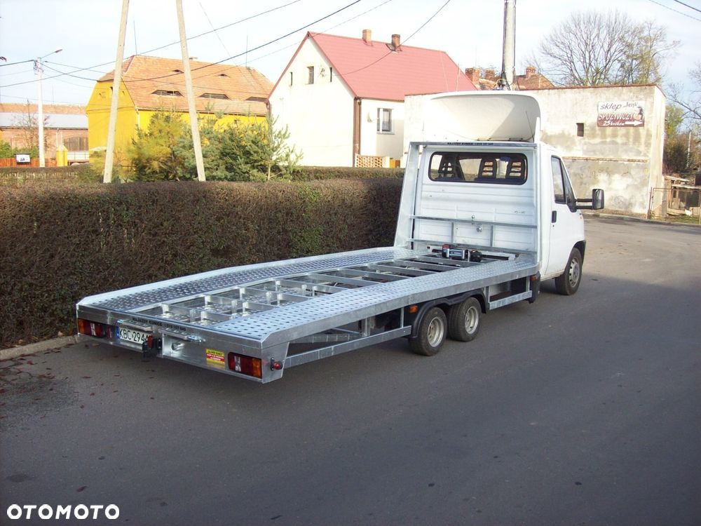 crafter NAJAZD autolaweta zabudowa KUNICE - 13