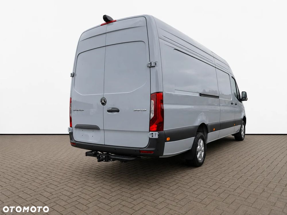 Mercedes-Benz Sprinter - 8