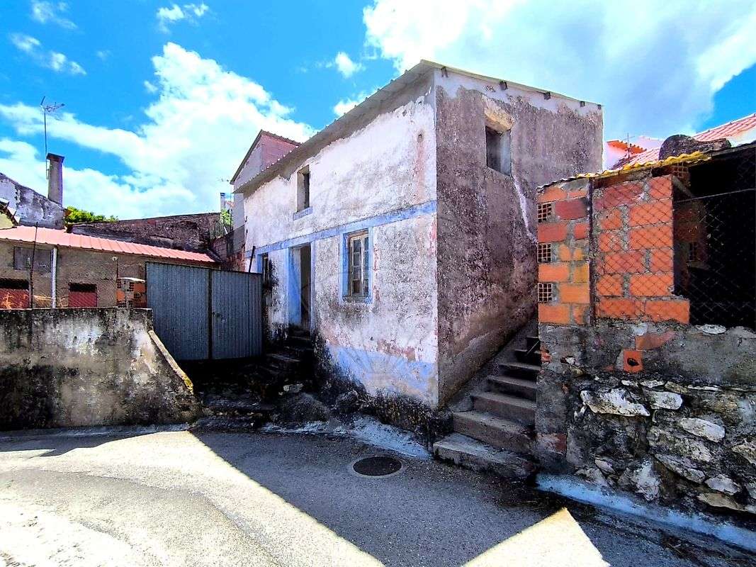 Moradia T1 para venda - Grande imagem: 2/3