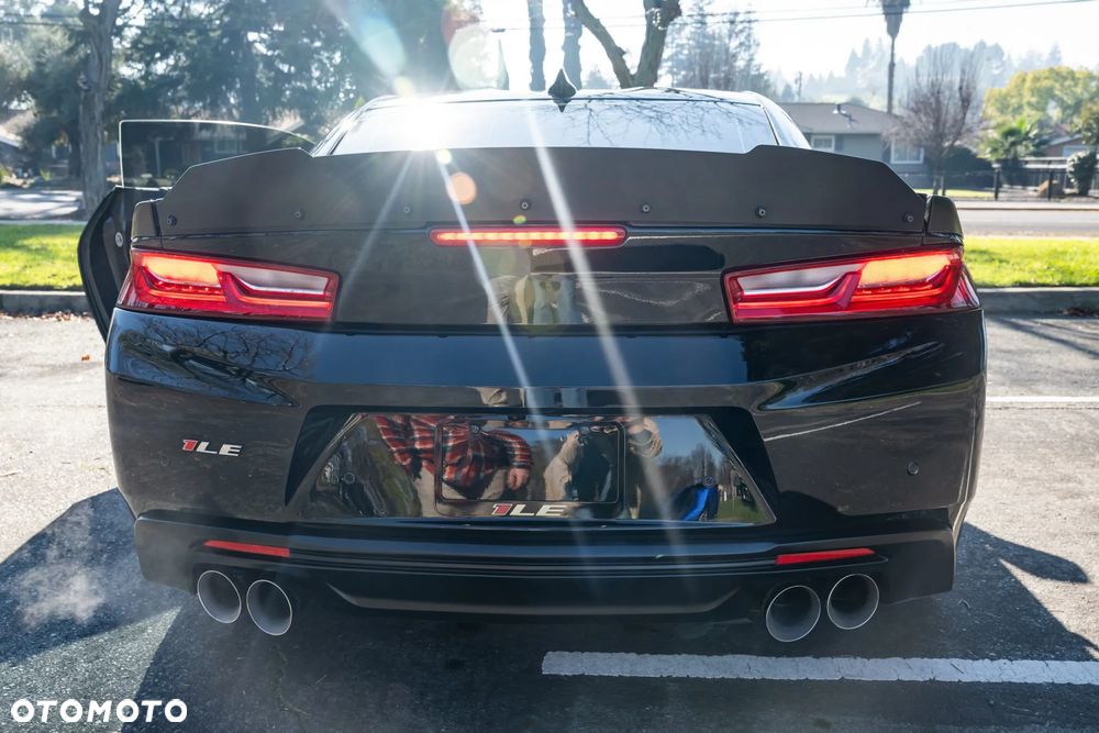 Chevrolet Camaro 6.2 V8 - 8