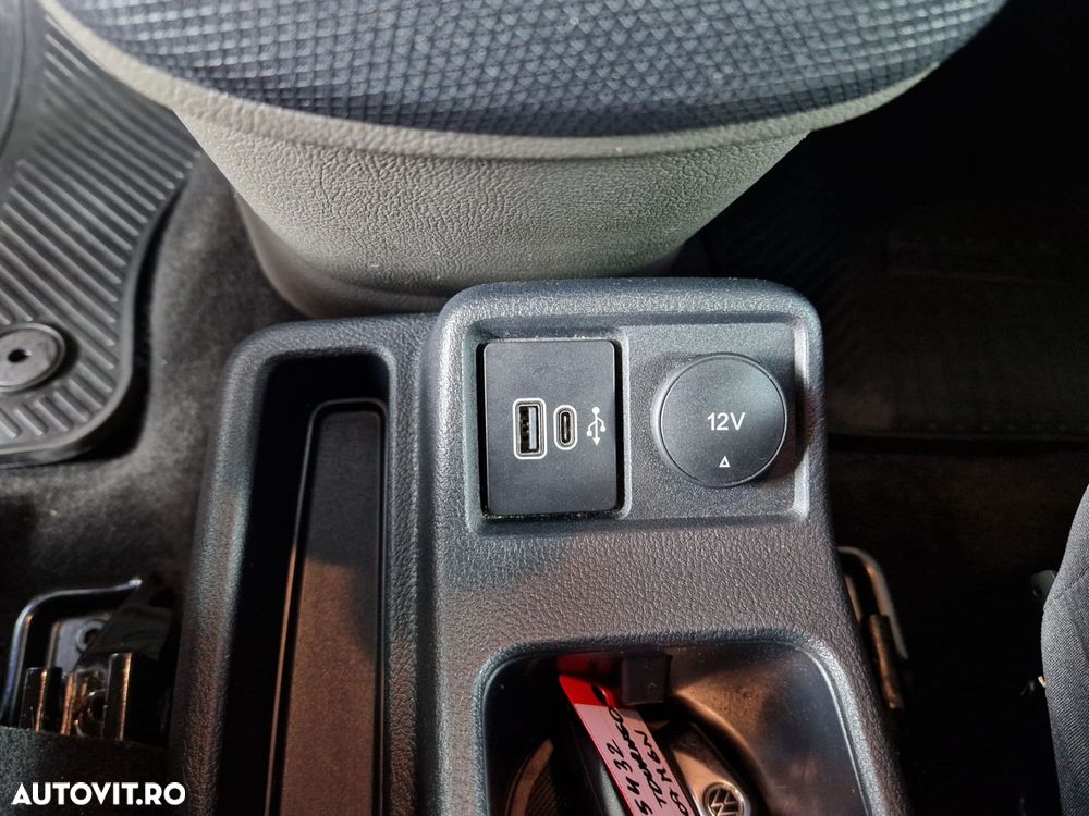 Ford Tourneo Connect - 24