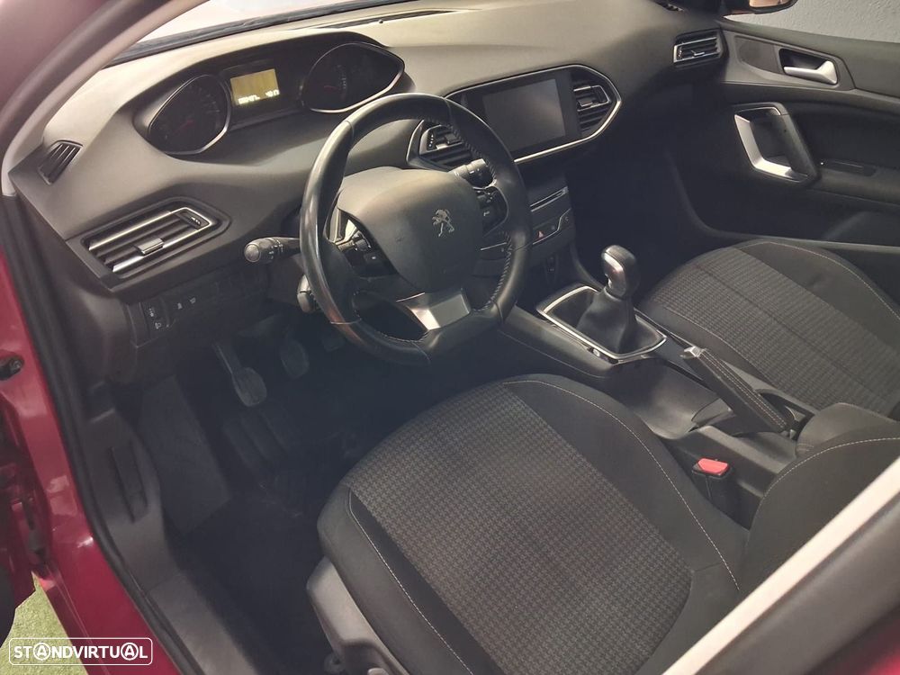 Peugeot 308 - 9