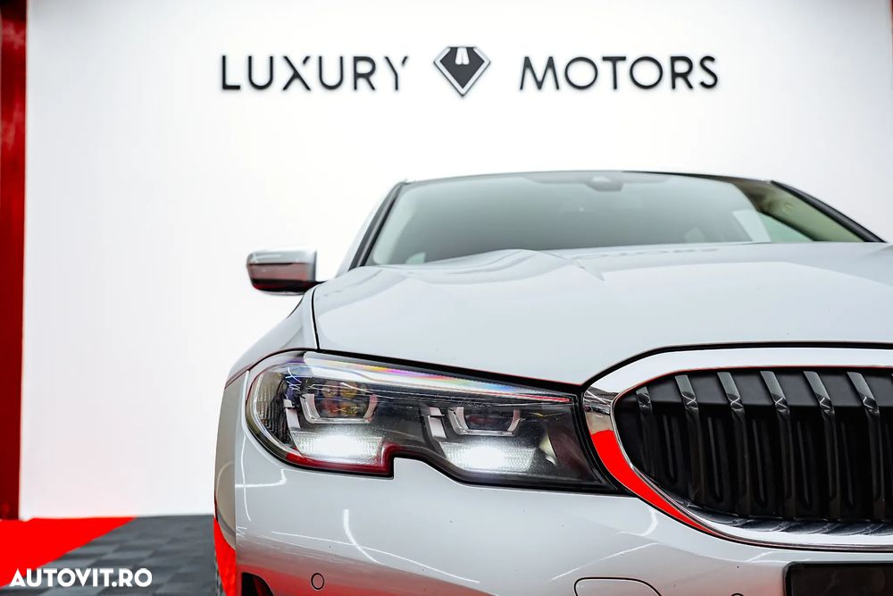 BMW Seria 3 318i Aut. Luxury Line - 26