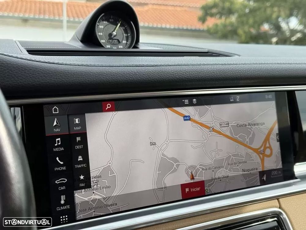 Porsche Panamera Sport Turismo 4 E-Hybrid - 21