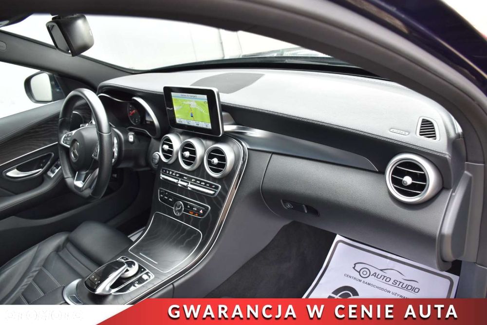 Mercedes-Benz Klasa C 200 T 4Matic 7G-TRONIC AMG Line - 11
