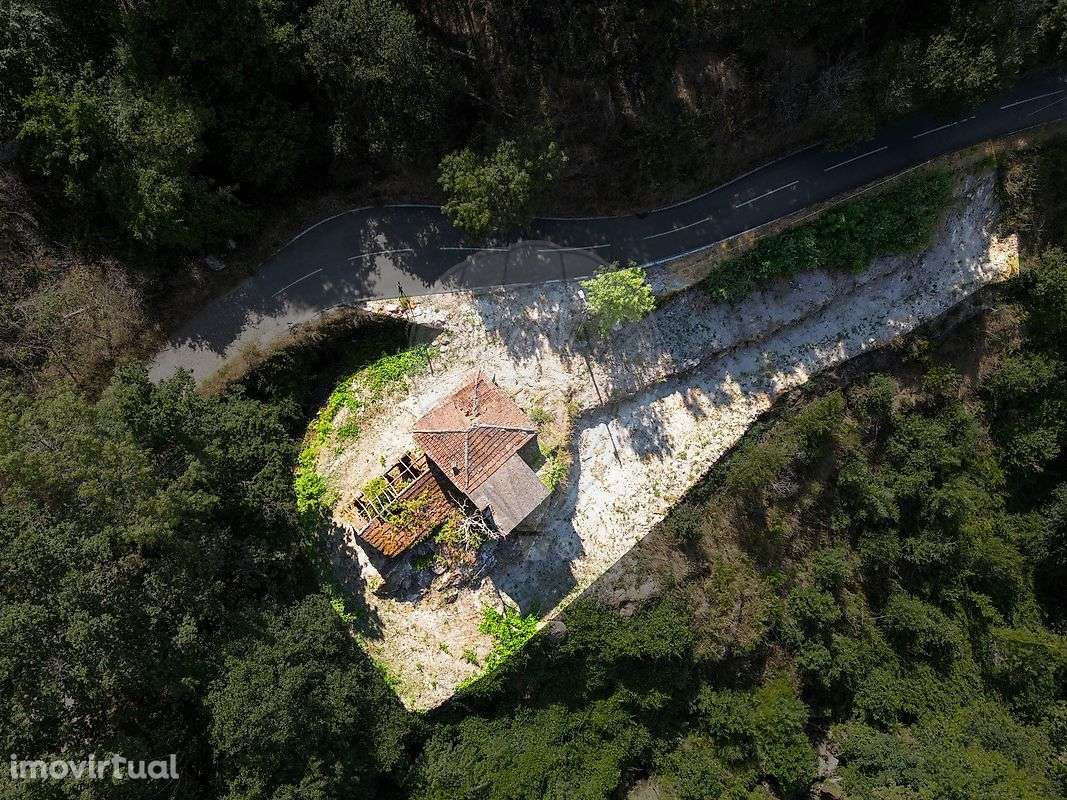 Moradia T2 para venda - Grande imagem: 2/19