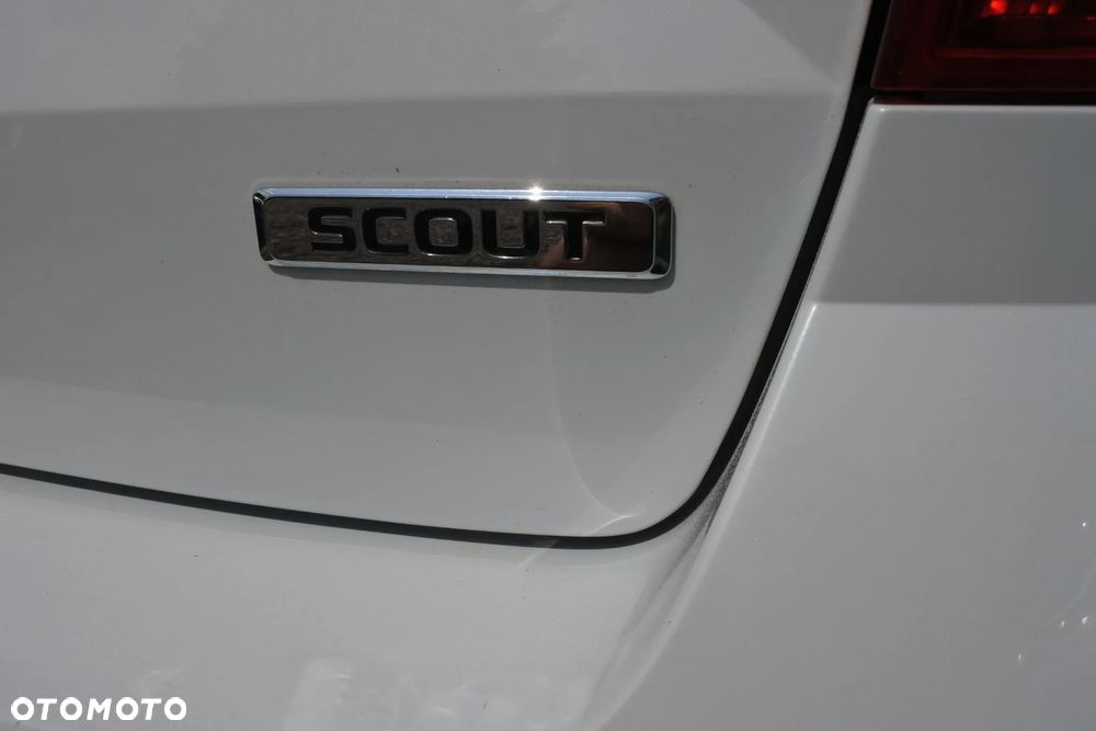 Skoda Octavia Scout 2.0 TDI 4x4 DSG - 30