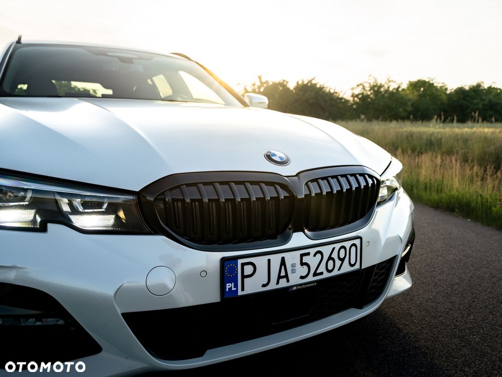 BMW Seria 3 320d xDrive mHEV M Sport sport - 12