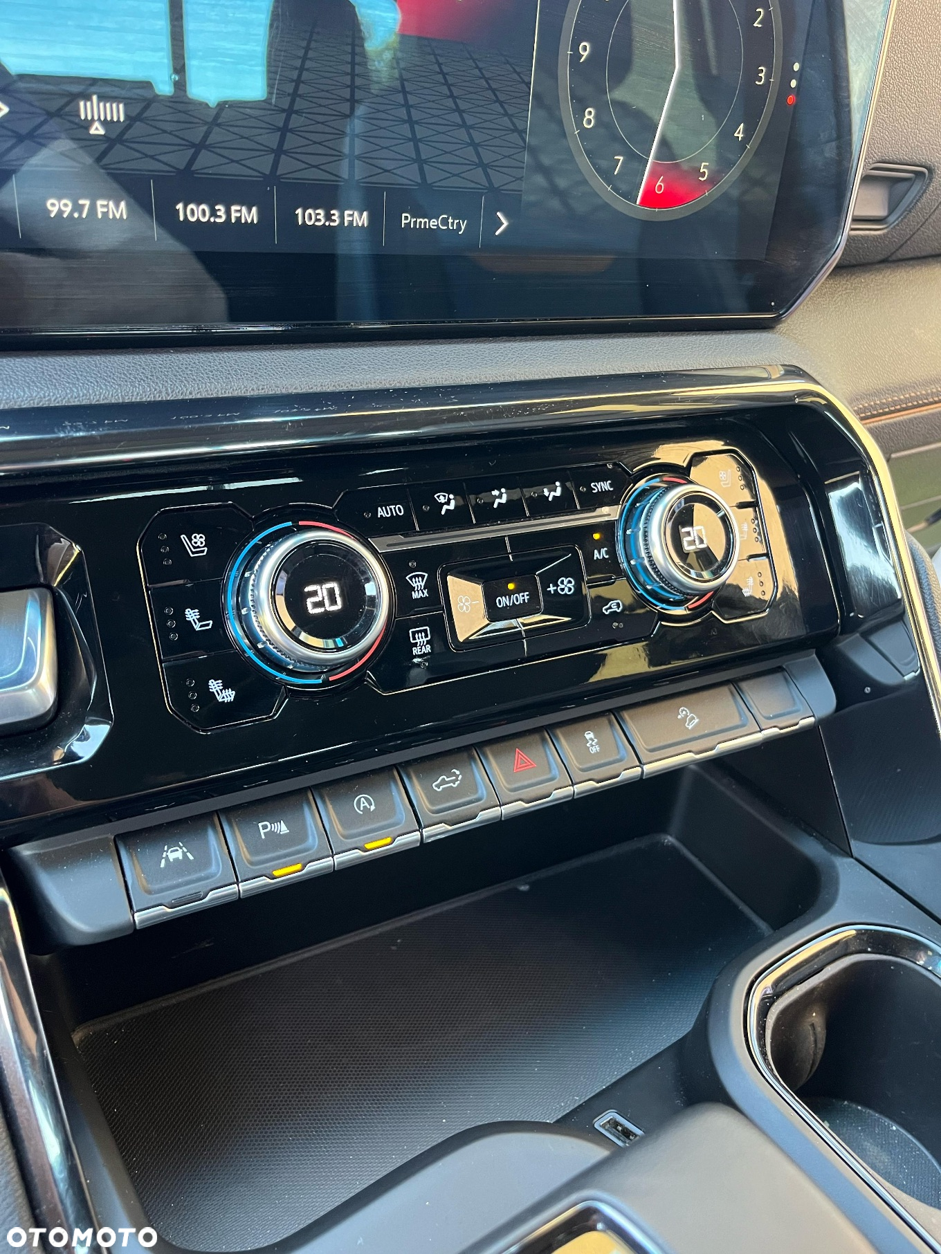 GMC Sierra - 30