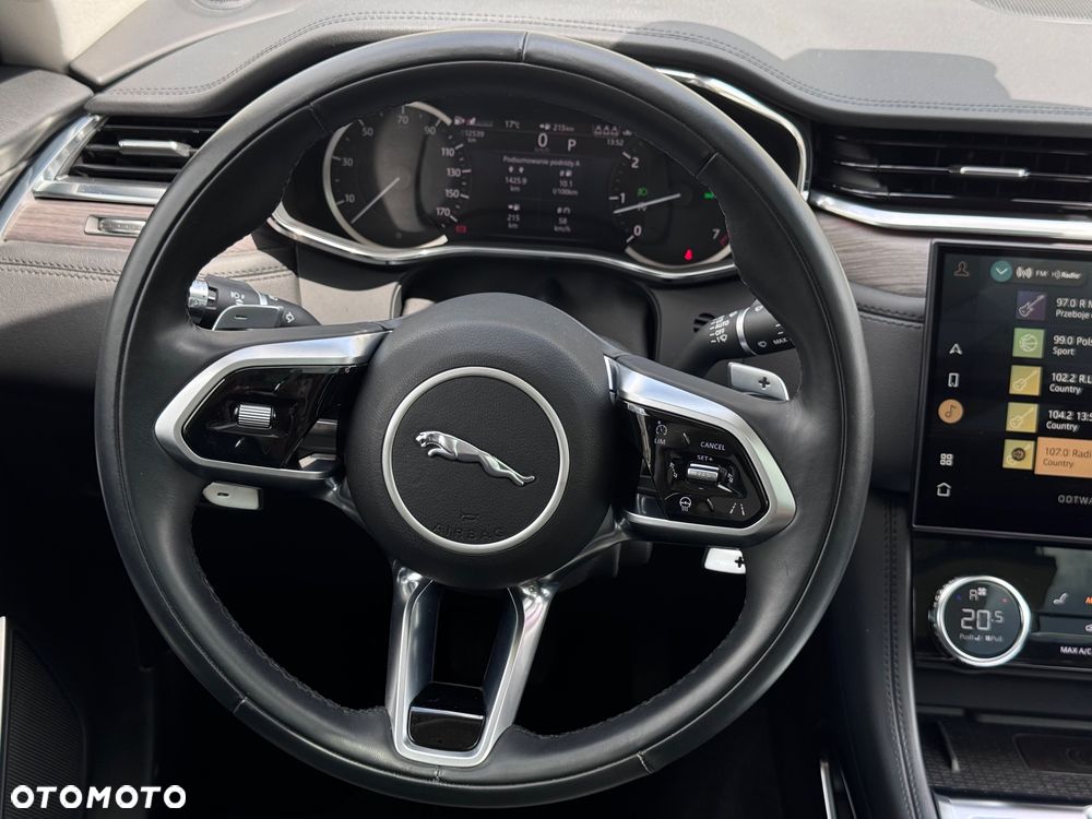 Jaguar F-Pace - 14