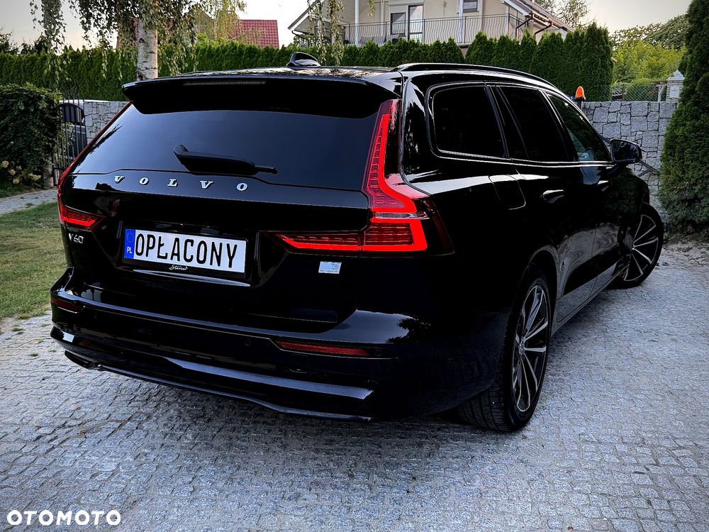 Volvo V60 T6 AWD Plug-In Hybrid Plus Dark - 17